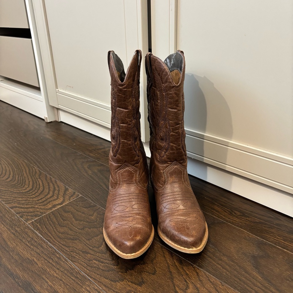 American Eagle Western brown Cowboy Boots